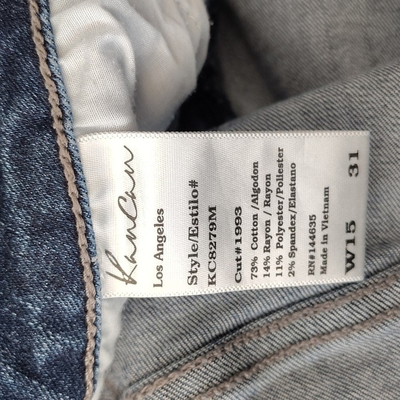 KanCan Jeans Size 31 Estilo Style Stretch Light Distressing Raw Hem Cuff - Picture 5 of 6
